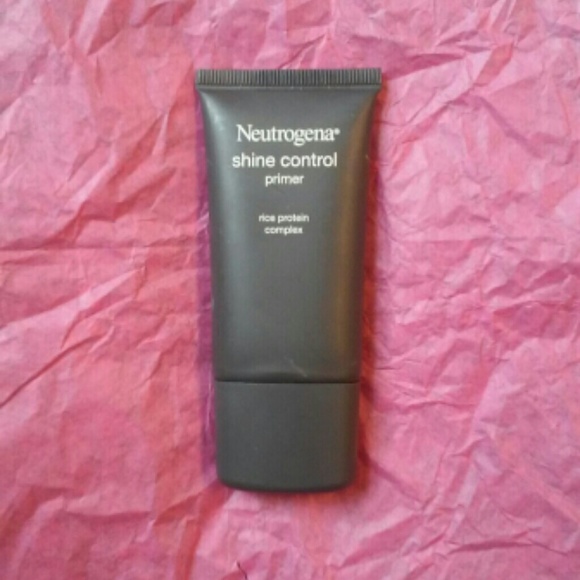 Neutrogena Shine Control Primer.