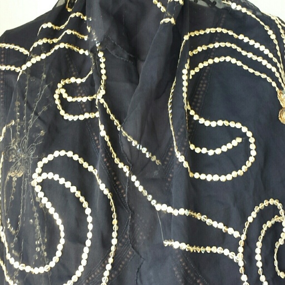 Sheer black scarf - Picture 2 of 4