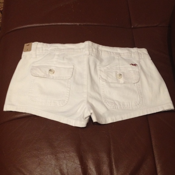 ‼️2 FOR $20‼️ NWT Hollister White Twill Shorties