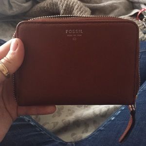 Fossil zip wallet