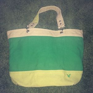 American Eagle purse with zipper closure