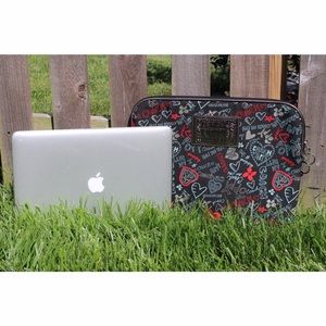 Poppy Graffiti Laptop Sleeve 15"