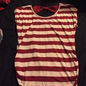 Burgundy & Pearl Top