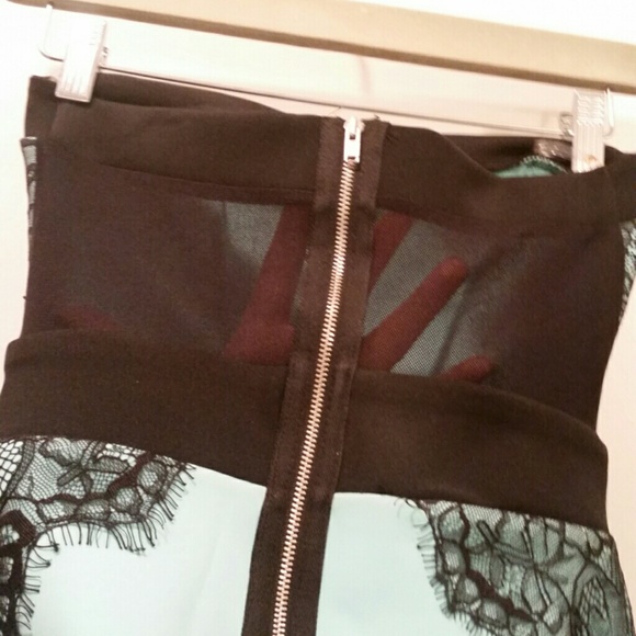 Mint and black lace body con dress NWOT - Picture 2 of 2