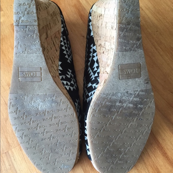 Toms Aztec Wedges - Picture 3 of 4