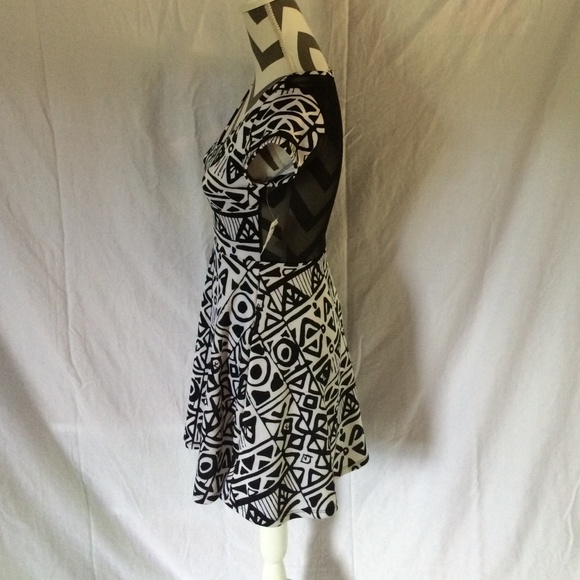 Black and white Aztec skater dress - Picture 2 of 3