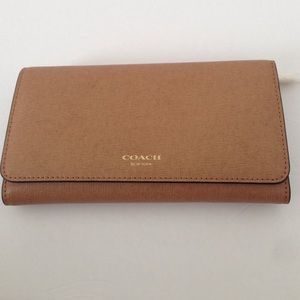 Brand New coach wallet !