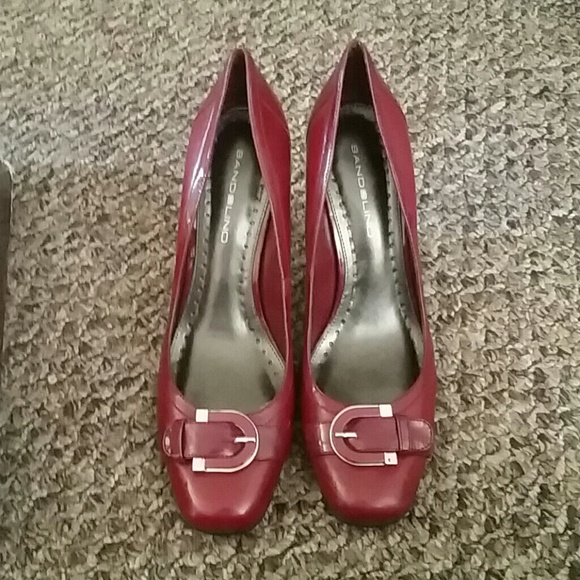 Bandolino high hills