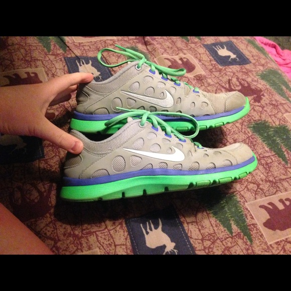 Nike training fitsole shoes