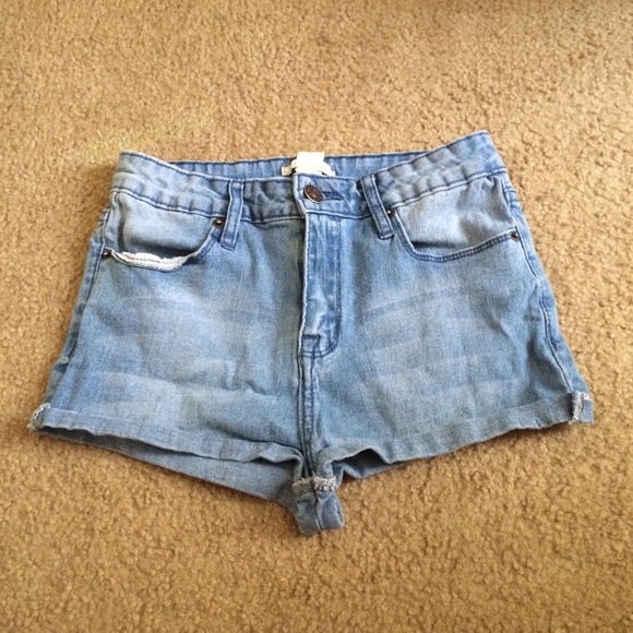 🎀F21 HIGH WAISTED SHORTS🎀