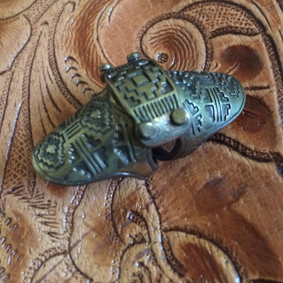 All Rings - Picture 4 of 4