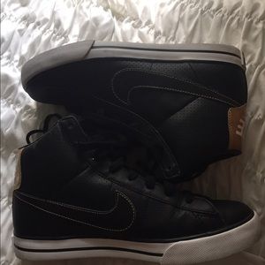 gold and black Nike sneakers *sold on vinted