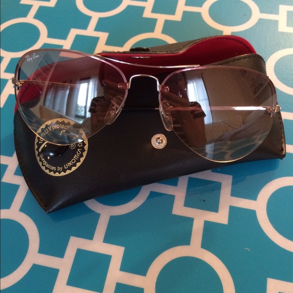 Trendy pink transparent aviator sunglasses