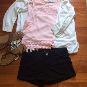 Black H&M shorts! Size 6.💜💜 SALE