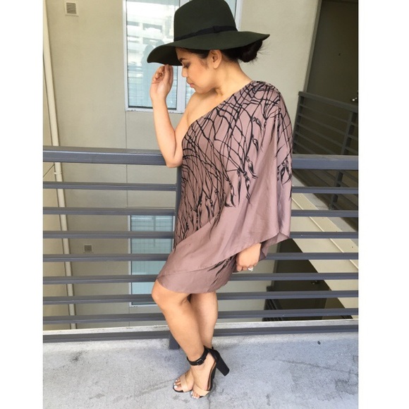 Asymmetric One-Shoulder Taupe Dress - Picture 2 of 4