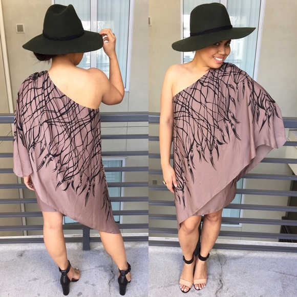 Asymmetric One-Shoulder Taupe Dress - Picture 3 of 4