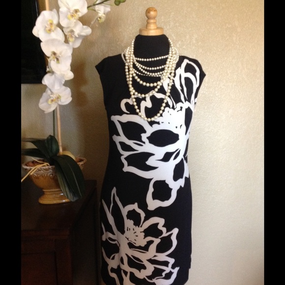 Black & white floral dress
