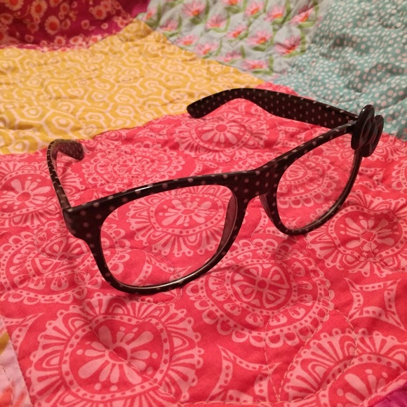 Accessory glasses - Picture 2 of 2