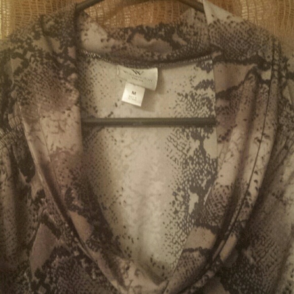 Top - Picture 2 of 3