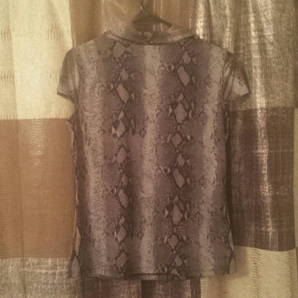 Top - Picture 3 of 3