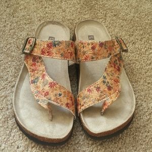 Comfy cute sandals