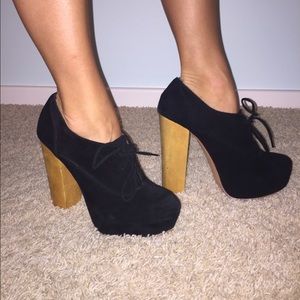 Steve Madden Platform Black Suede with tie Heel
