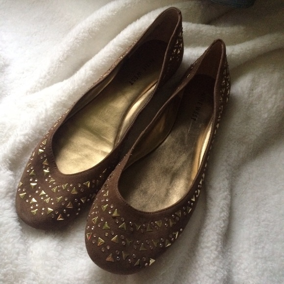 Nine West Womens flats. Size 6.5. NWT.