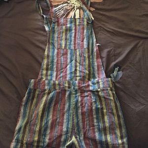 Overall shorts brown/green/blue color