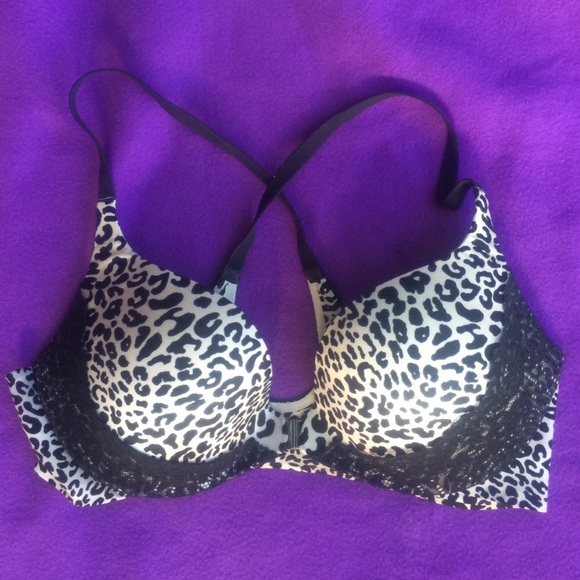 VS 36C push up front clasp bra
