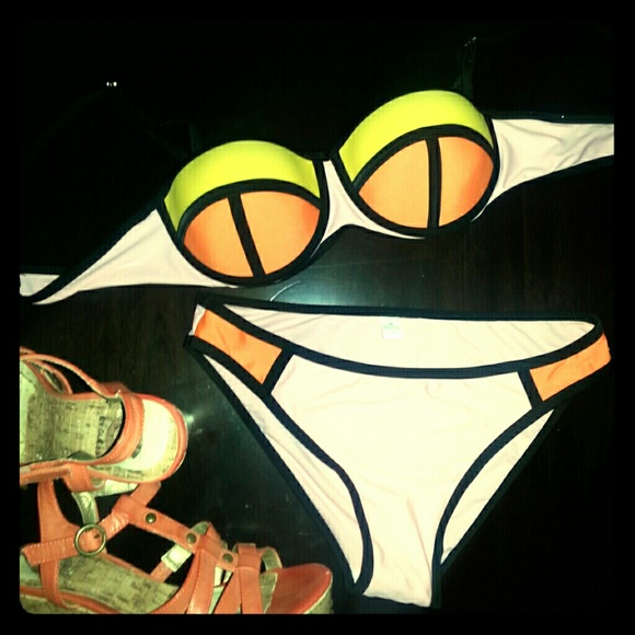 NWOT never worn  Triangle (style) bikini