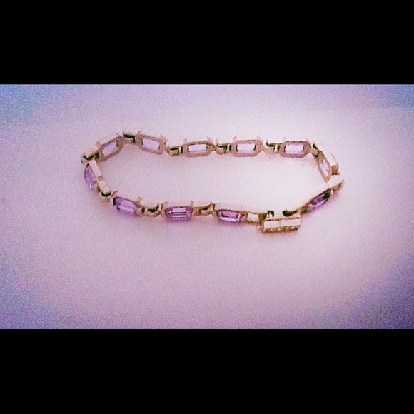 💎SWAROVSKI 💎 CRYSTAL BRACELET, BLUE IN COLOR🌀 - Picture 3 of 4