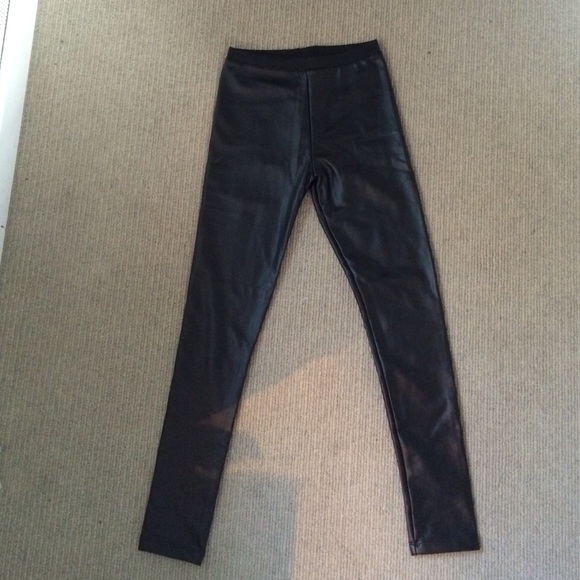 Leather leggings
