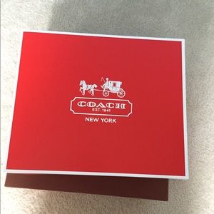 Large coach gift box