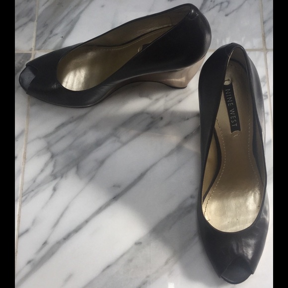 Nine West dark brown and gold heel wedges