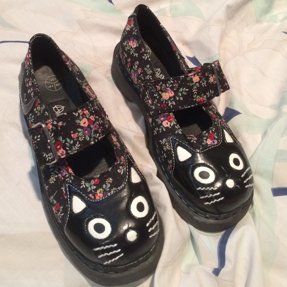 kitty Mary Janes