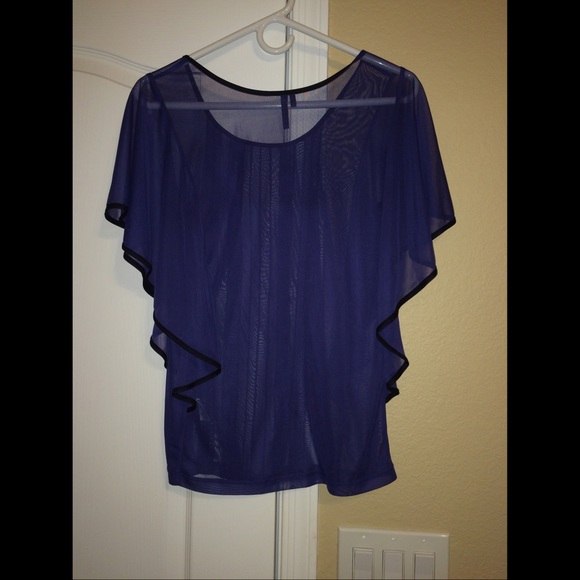 Dolman sleeve sheer top - Picture 2 of 3