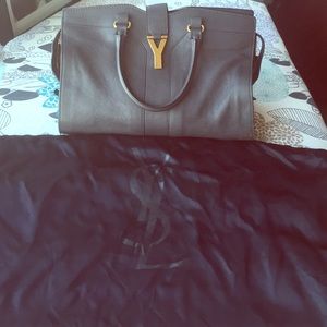 100% authentic YSL Chyc Medium Tote