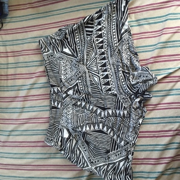 BIG BUNDLE! Distressed shorts AND tribal shorts