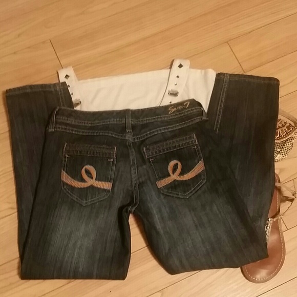 Seven7 ° Jeans - Picture 3 of 3