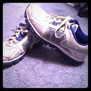 NIKE Dual Fusion women's running shoes