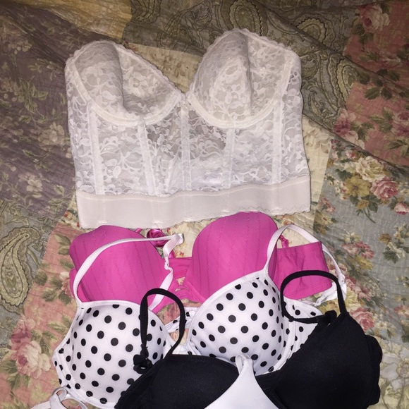 5 - 32B t-shirt bras and corset bra