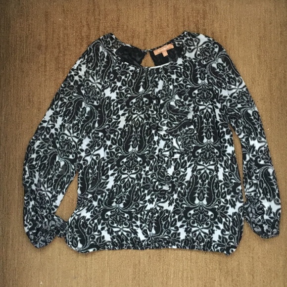 Ellen Tracy ruffled blouse