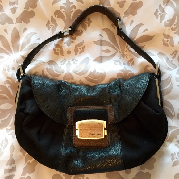 Calvin Klein Leather/fur/Linen/Wood Shoulder Bag