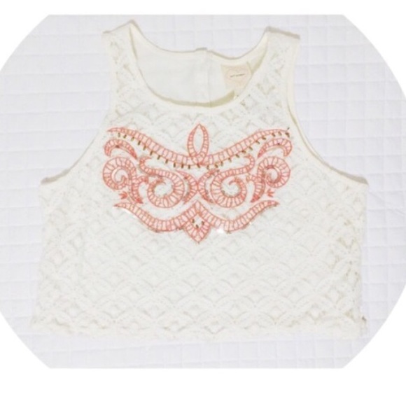 Lace Crop Top🎀 - Picture 3 of 4