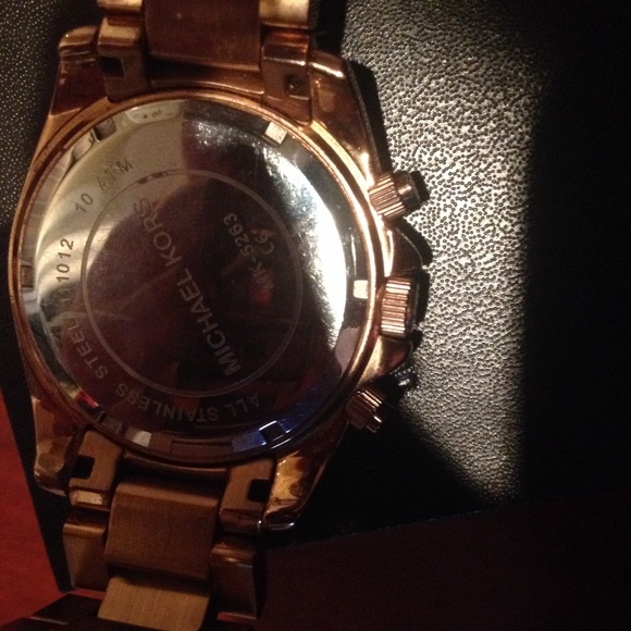 SOLD ON TRADESY!!! - Picture 3 of 4