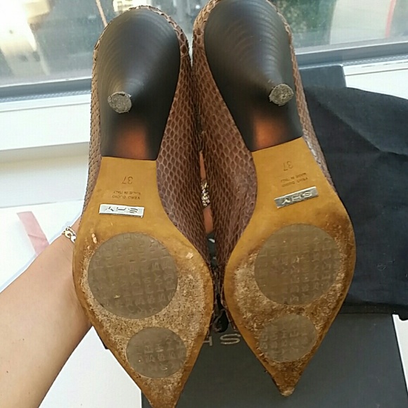 SLY leather jeweled heals - Picture 3 of 4