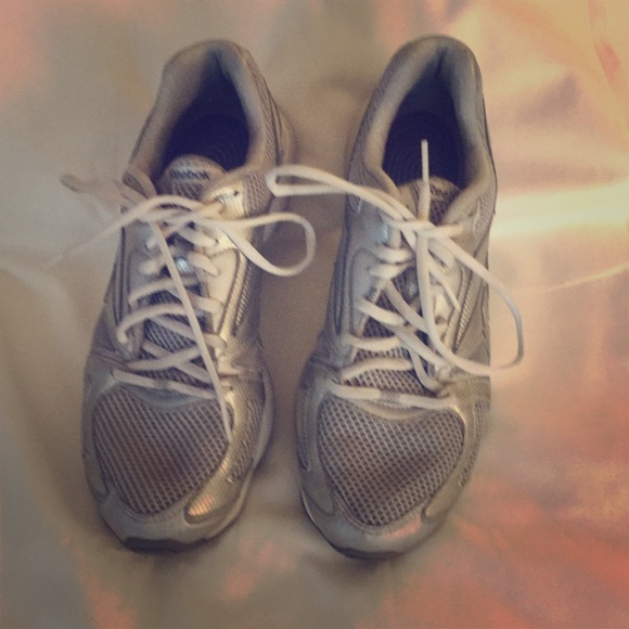 Reebok easy tone grey shoes