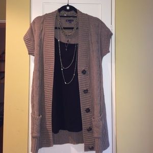 GAP short sleeve cable knit cardigan