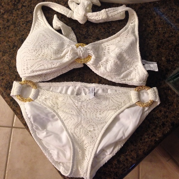 Trina Turk Other - Trina Turk crochet bikini white 8/10
