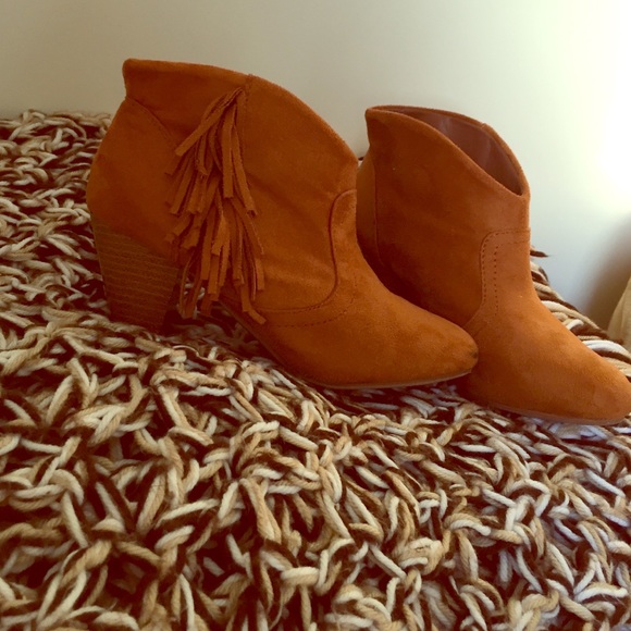 Light brown booties
